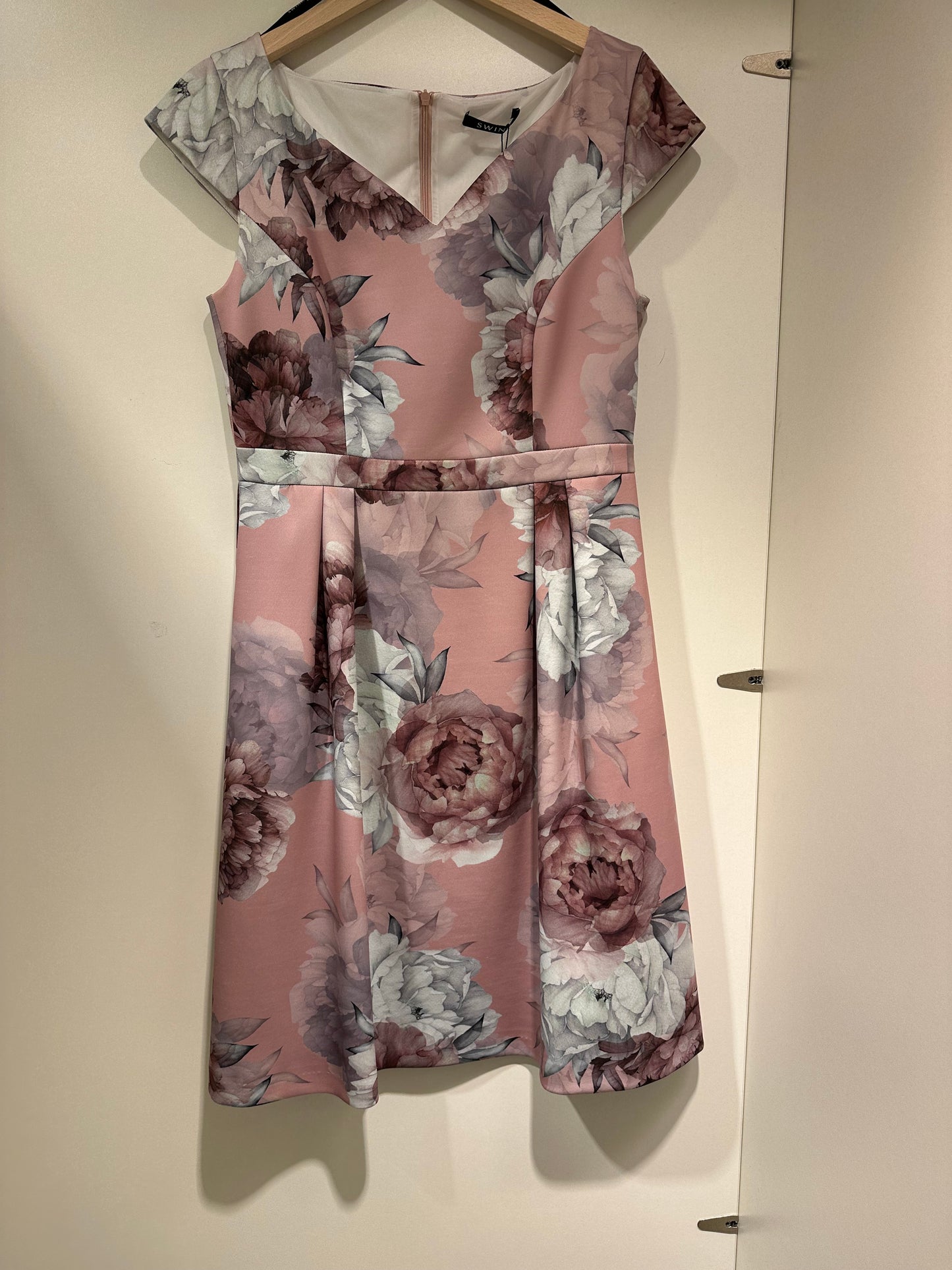 HeraDress
